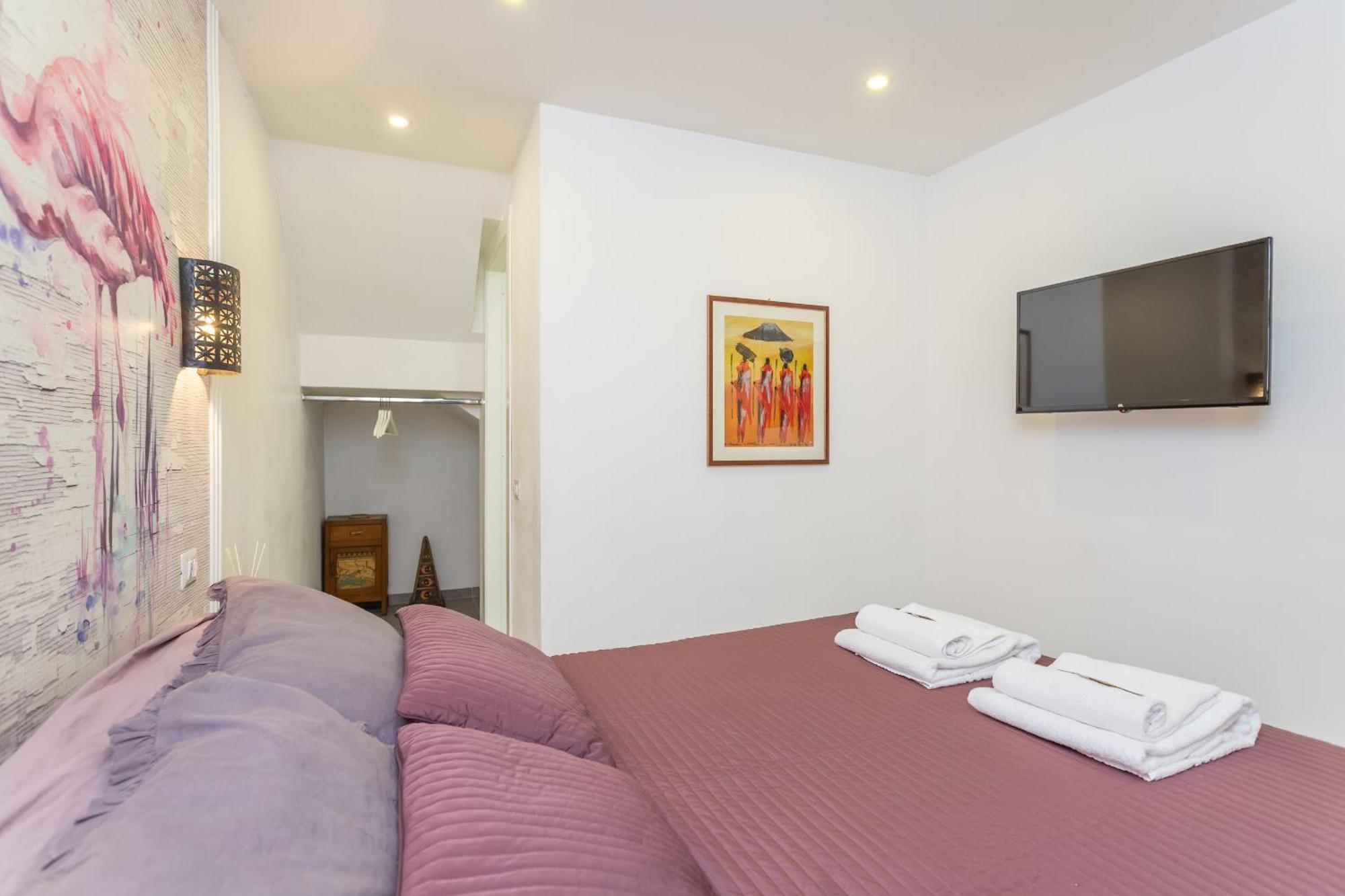 Spacious 4 Bdr With Parking *