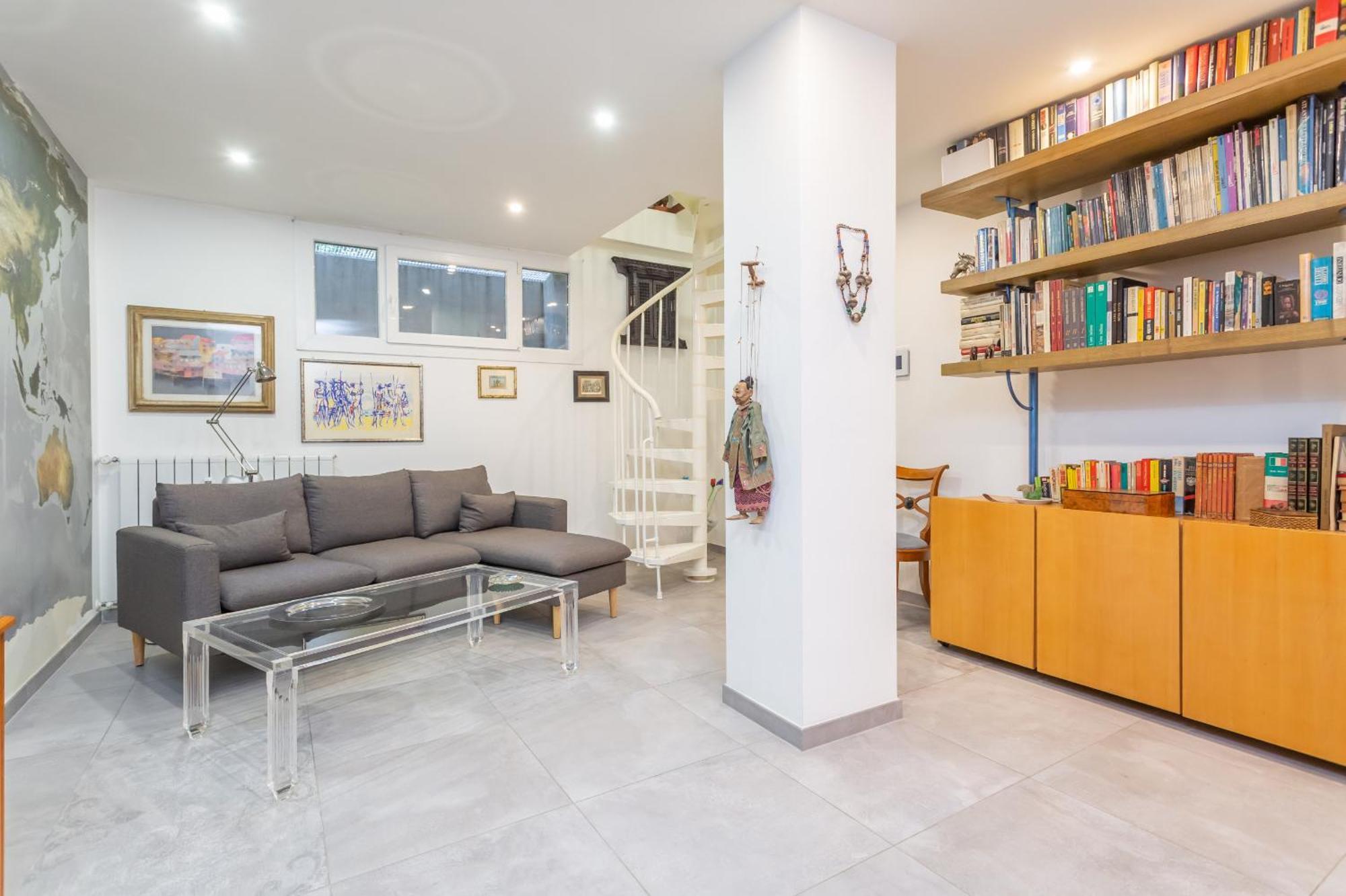Spacious 4 Bdr With Parking *