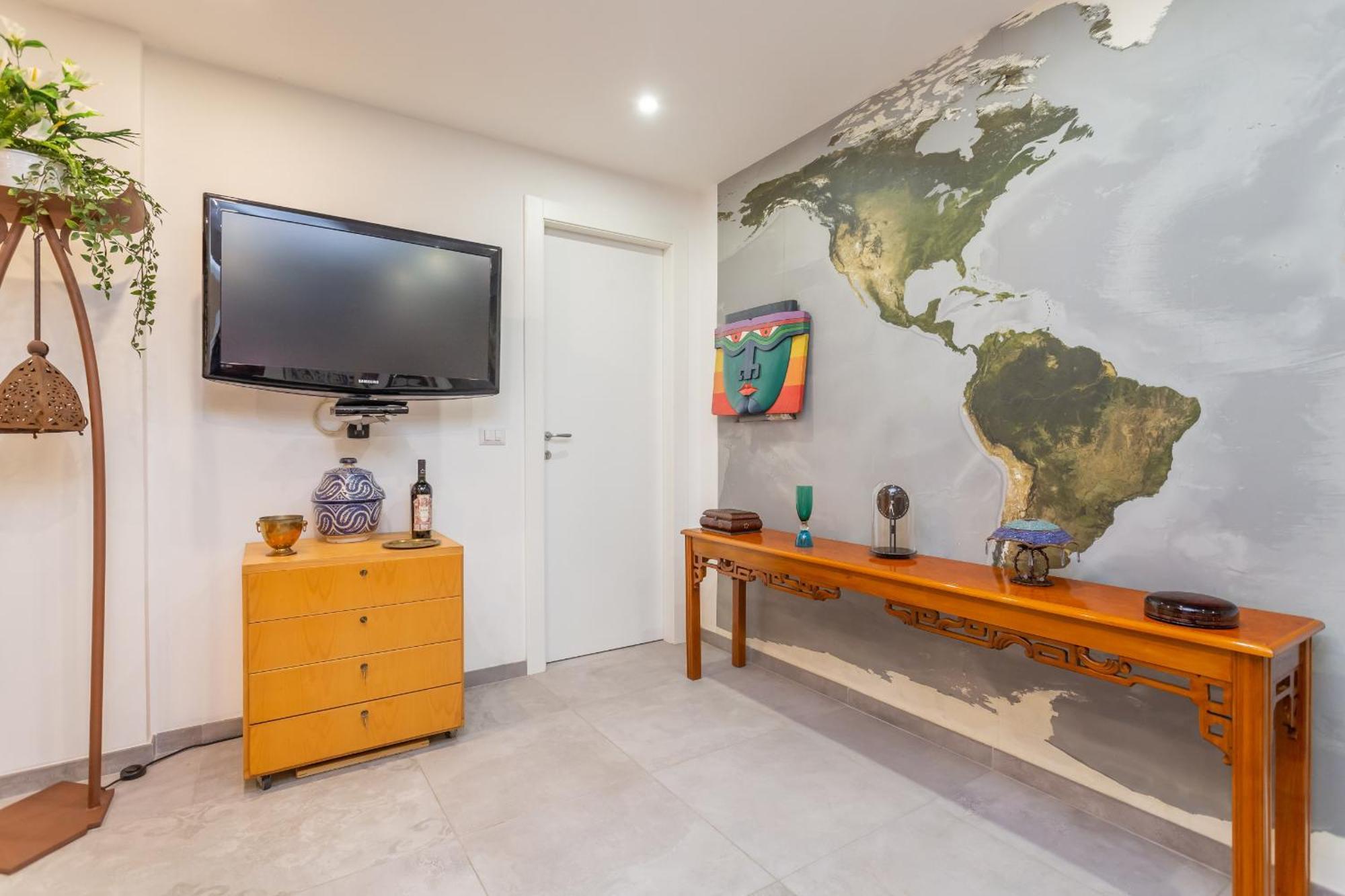 Spacious 4 Bdr With Parking *